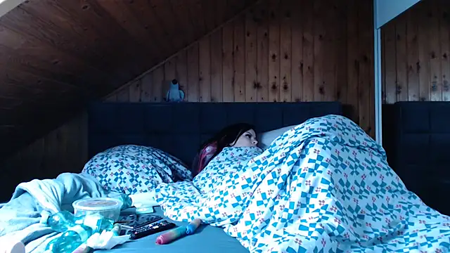 Snapshot of BoeseMoni1998 chatting on 10-11-25, 10:25 BoeseMoni1998 online show from 10-11-25, 10:25