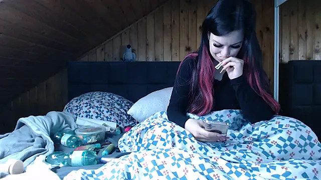 Snapshot of BoeseMoni1998 chatting on 10-12-25, 07:29 BoeseMoni1998 online show from 10-12-25, 07:29