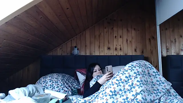 Snapshot of BoeseMoni1998 chatting on 10-15-25, 08:14 BoeseMoni1998 online show from 10-15-25, 08:14