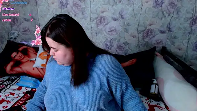 Estelle Hicks online show from 12-14-24, 06:20