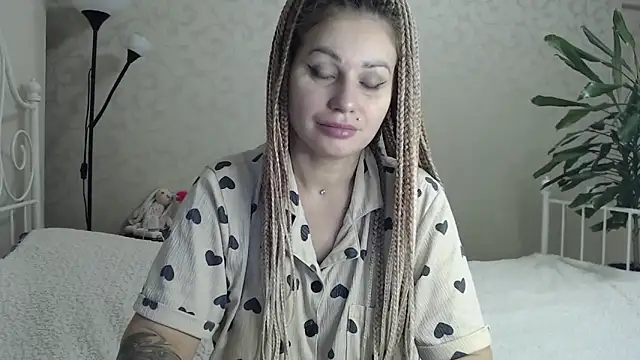 Snapshot of ShyEvaa chatting on 11-02-25, 03:36 ShyEvaa online show from 11-02-25, 03:36