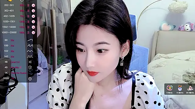 Snapshot of FeiFei-babe chatting on 01-10-25, 02:34 FeiFei-babe online show from 01-10-25, 02:34