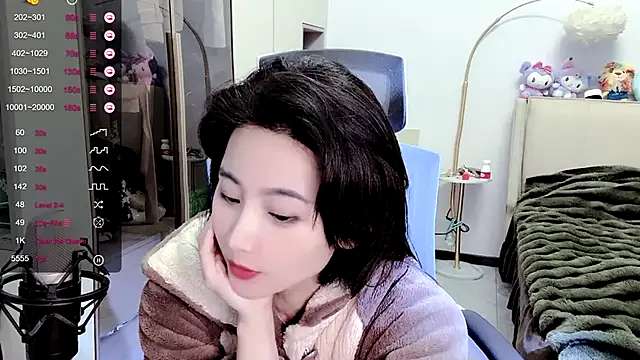 Snapshot of FeiFei-babe chatting on 02-19-25, 08:41 FeiFei-babe online show from 02-19-25, 08:41