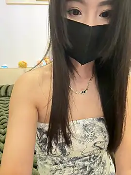 Snapshot of FeiFei-babe chatting on 03-06-25, 04:38 FeiFei-babe online show from 03-06-25, 04:38