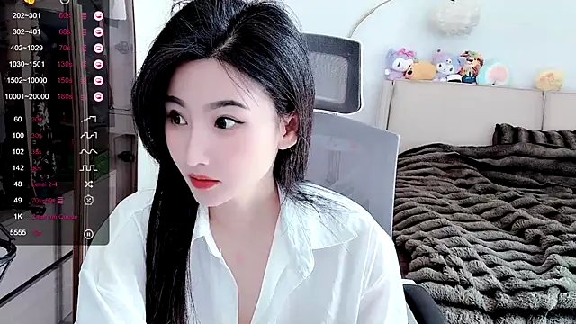 Snapshot of FeiFei-babe chatting on 03-08-25, 06:21 FeiFei-babe online show from 03-08-25, 06:21