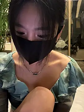 Snapshot of FeiFei-babe chatting on 09-21-25, 10:50 FeiFei-babe online show from 09-21-25, 10:50
