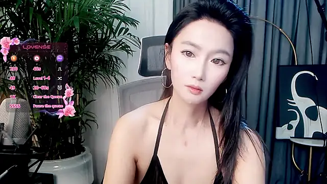 Snapshot of FeiFei-babe chatting on 11-19-25, 08:25 FeiFei-babe online show from 11-19-25, 08:25