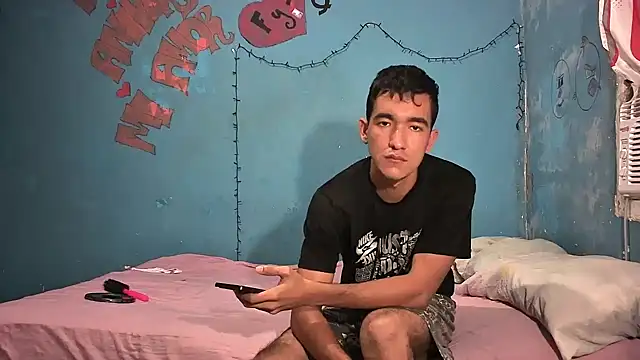 Sweetiefoxxx online show from 12-28-24, 06:08