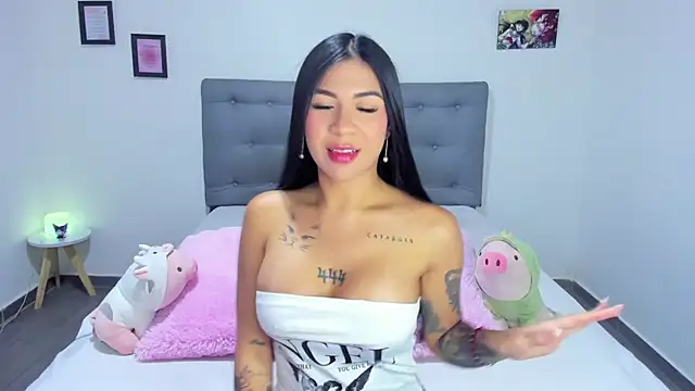 Snapshot of Agataowens chatting on 01-17-25, 12:20 Agataowens online show from 01-17-25, 12:20