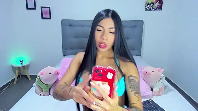 Snapshot of Agataowens chatting on 01-23-25, 05:24 Agataowens online show from 01-23-25, 05:24