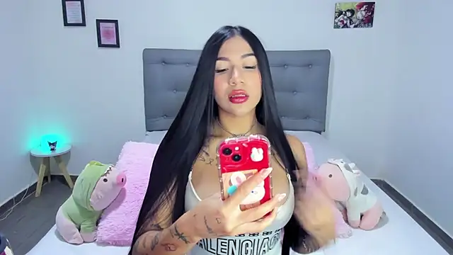 Snapshot of Agataowens chatting on 01-25-25, 12:06 Agataowens online show from 01-25-25, 12:06