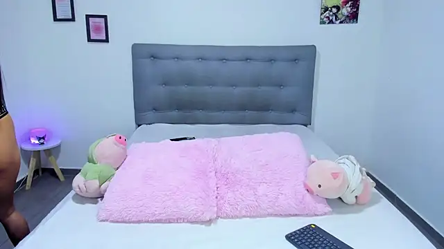 Snapshot of Agataowens chatting on 02-06-25, 01:49 Agataowens online show from 02-06-25, 01:49