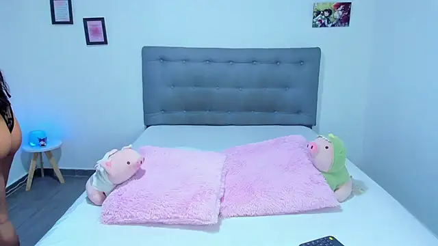 Snapshot of Agataowens chatting on 03-21-25, 03:44 Agataowens online show from 03-21-25, 03:44