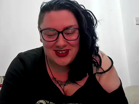 Bustycurves online show from 09-12-25, 07:25