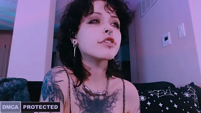 Snapshot of NaughtyLittleFox chatting on 02-24-26, 06:00 NaughtyLittleFox online show from 02-24-26, 06:00