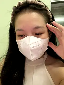 minmin2kk5 online show from 10-18-25, 06:26