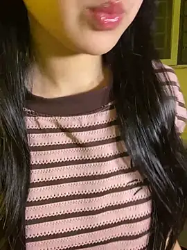 minmin2kk5 online show from 12-20-25, 02:13