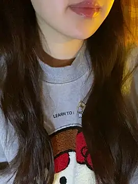 minmin2kk5 online show from 02-11-26, 03:50