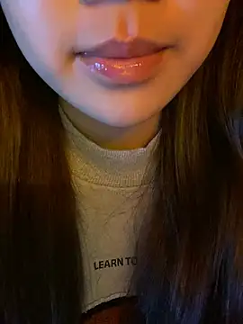 minmin2kk5 online show from 03-05-26, 02:07