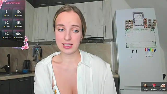 Snapshot of violet_blue_eyes chatting on 12-18-24, 01:12 violet blue eyes online show from 12-18-24, 01:12