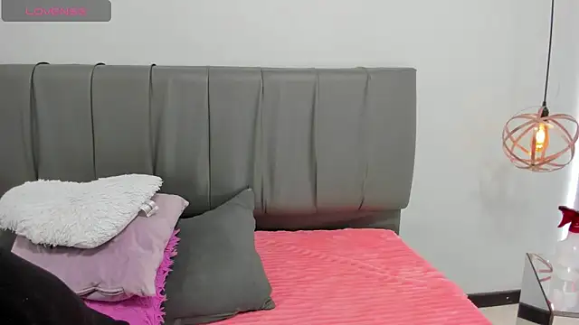 Cherllynn online show from 09-29-25, 03:39