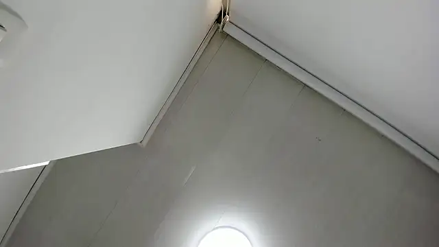 Cherllynn online show from 01-13-26, 04:23