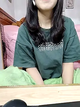 cream1299 online show from 11-19-25, 01:49