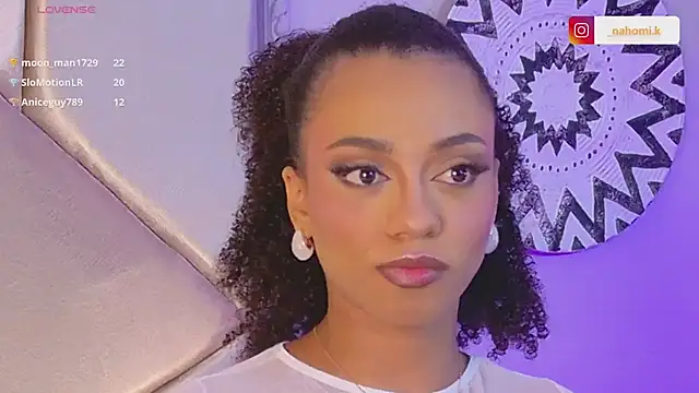 Snapshot of Nahomi_King chatting on 02-24-25, 05:09 Nahomi King online show from 02-24-25, 05:09
