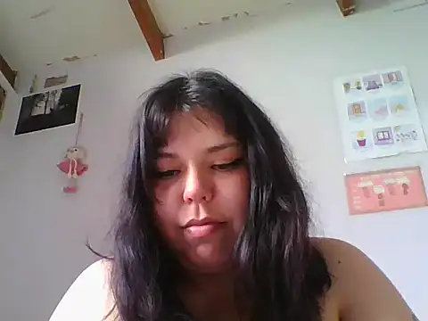 Snapshot of scarletttlove chatting on 04-10-26, 06:23 scarletttlove online show from 04-10-26, 06:23