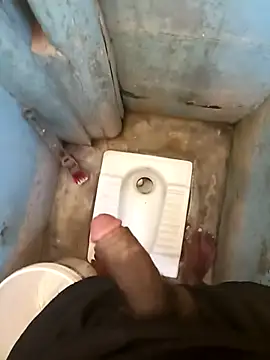 Snapshot of bangaloresexyguy chatting on 02-11-26, 04:06 bangaloresexyguy online show from 02-11-26, 04:06