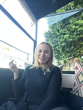 Evamaslow online show from 12-22-24, 11:11