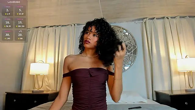 Aprillbrunette online show from 04-10-26, 11:48