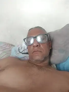 OscarGuerr online show from 10-10-25, 02:49