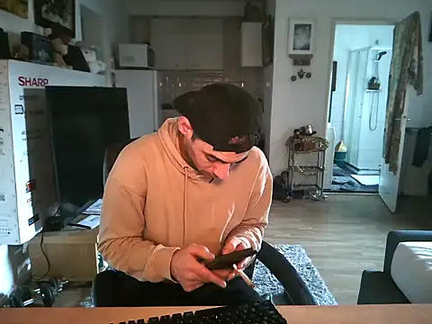 mihaimichael online show from 11-26-25, 02:18