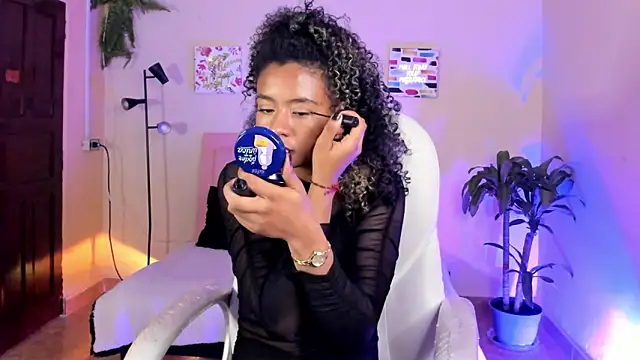 keyla roberts777 online show from 01-27-25, 07:24