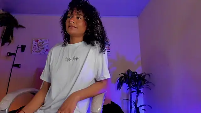 keyla roberts777 online show from 02-13-25, 05:37