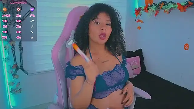 keyla roberts777 online show from 10-23-25, 09:02