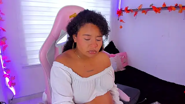 keyla roberts777 online show from 11-16-25, 09:53