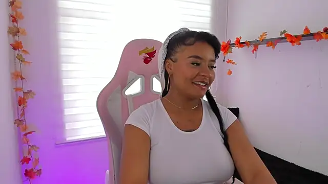 keyla roberts777 online show from 11-18-25, 03:16