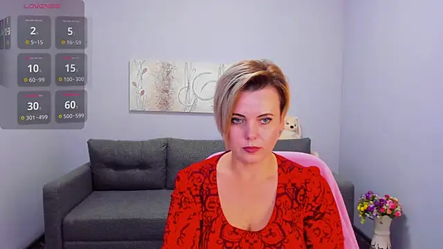 Snapshot of Julia_Wilsone chatting on 11-06-25, 06:47 Julia Wilsone online show from 11-06-25, 06:47