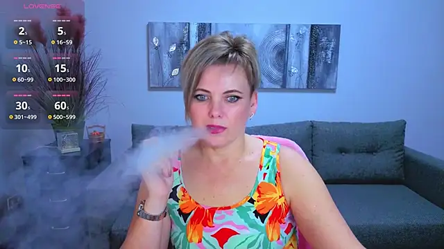 Snapshot of Julia_Wilsone chatting on 11-22-25, 12:59 Julia Wilsone online show from 11-22-25, 12:59