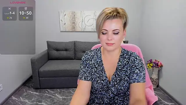 Snapshot of Julia_Wilsone chatting on 11-24-25, 01:22 Julia Wilsone online show from 11-24-25, 01:22