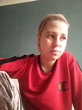 Gussie Bridie online show from 12-14-24, 10:13