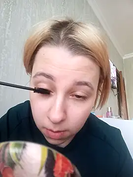 Gussie Bridie online show from 12-17-24, 10:23