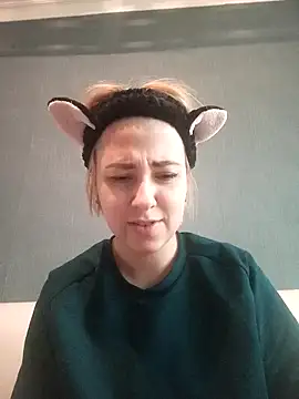 Gussie Bridie online show from 12-19-24, 10:24