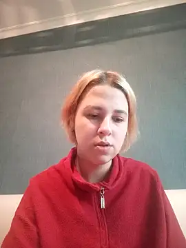 Gussie Bridie online show from 12-20-24, 12:27