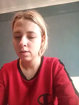 Gussie Bridie online show from 12-26-24, 08:28