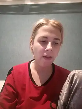 Gussie Bridie online show from 01-05-25, 03:13