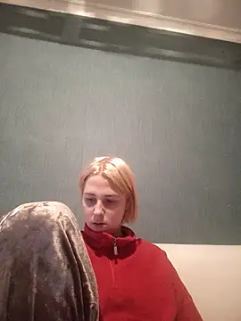 Gussie Bridie online show from 01-06-25, 03:08