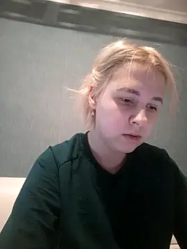 Gussie Bridie online show from 01-15-25, 02:35